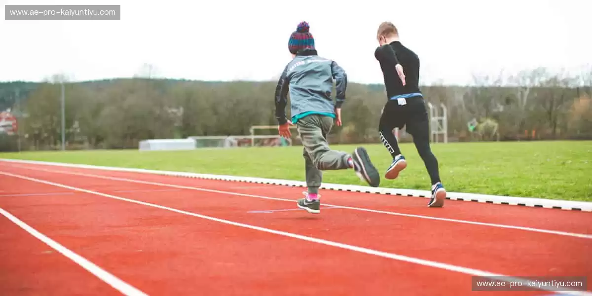 周边好物，粉丝专属！👕🎁 从球衣到纪念章，把热爱穿在身上！